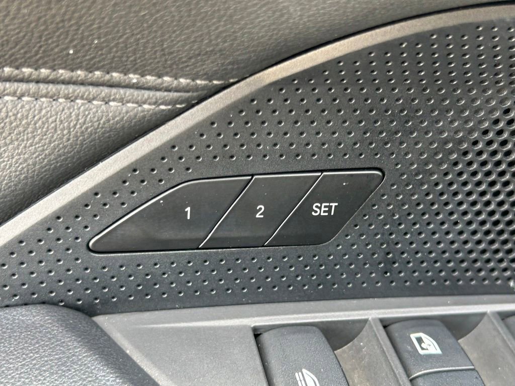 Used 2022 BMW 430i Convertible w/ M Sport Package RWD image 18