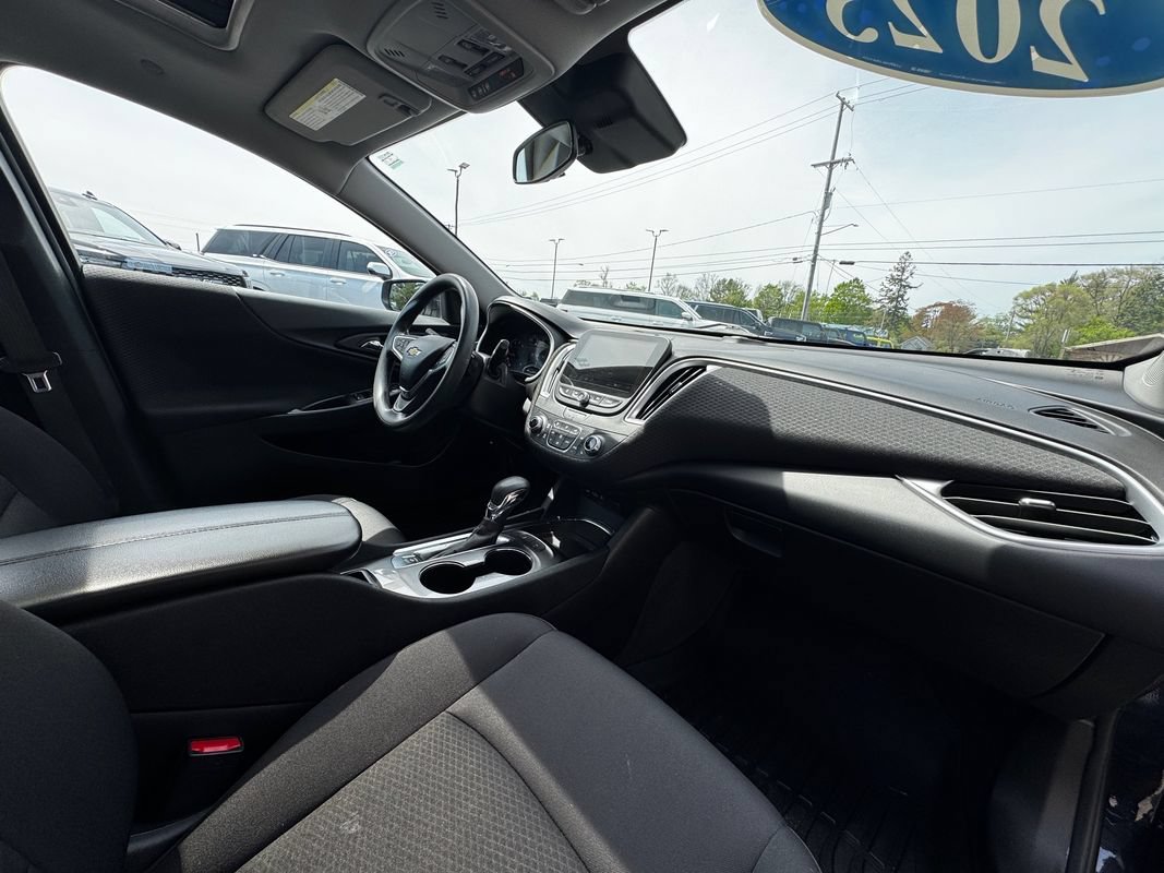 Used 2023 Chevrolet Malibu LT w/ Driver Confidence Package FWD image 28