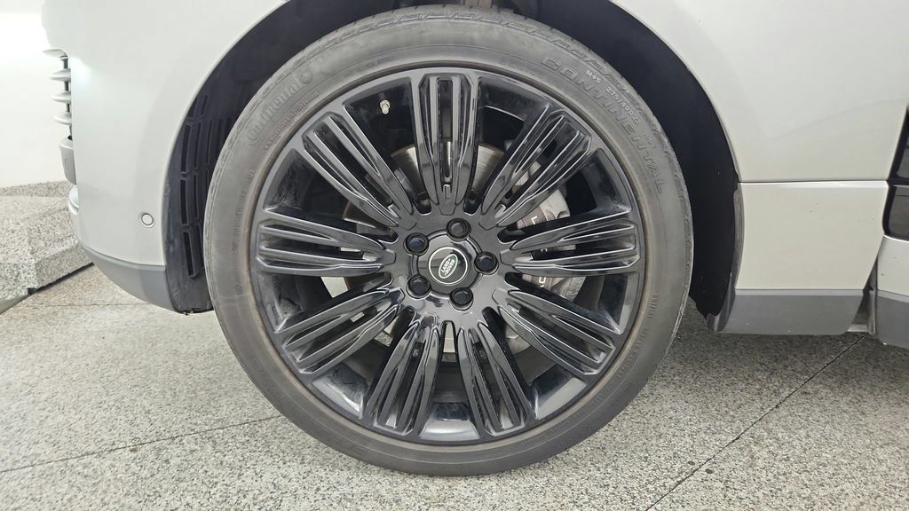 Used 2019 Land Rover Range Rover Supercharged AWD/4WD image 44