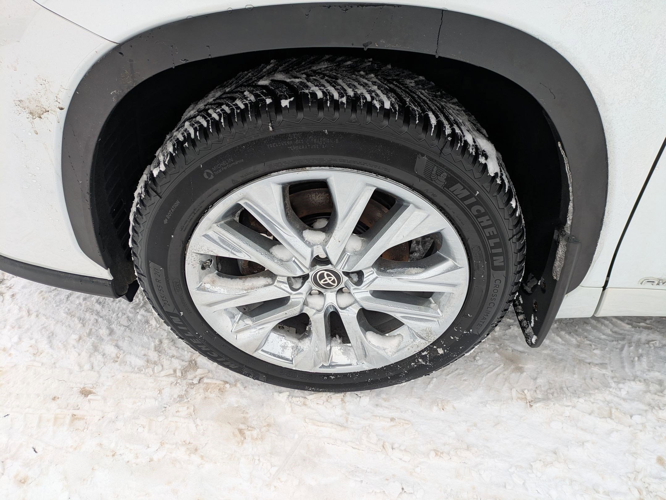 Used 2023 Toyota Highlander Limited image 26