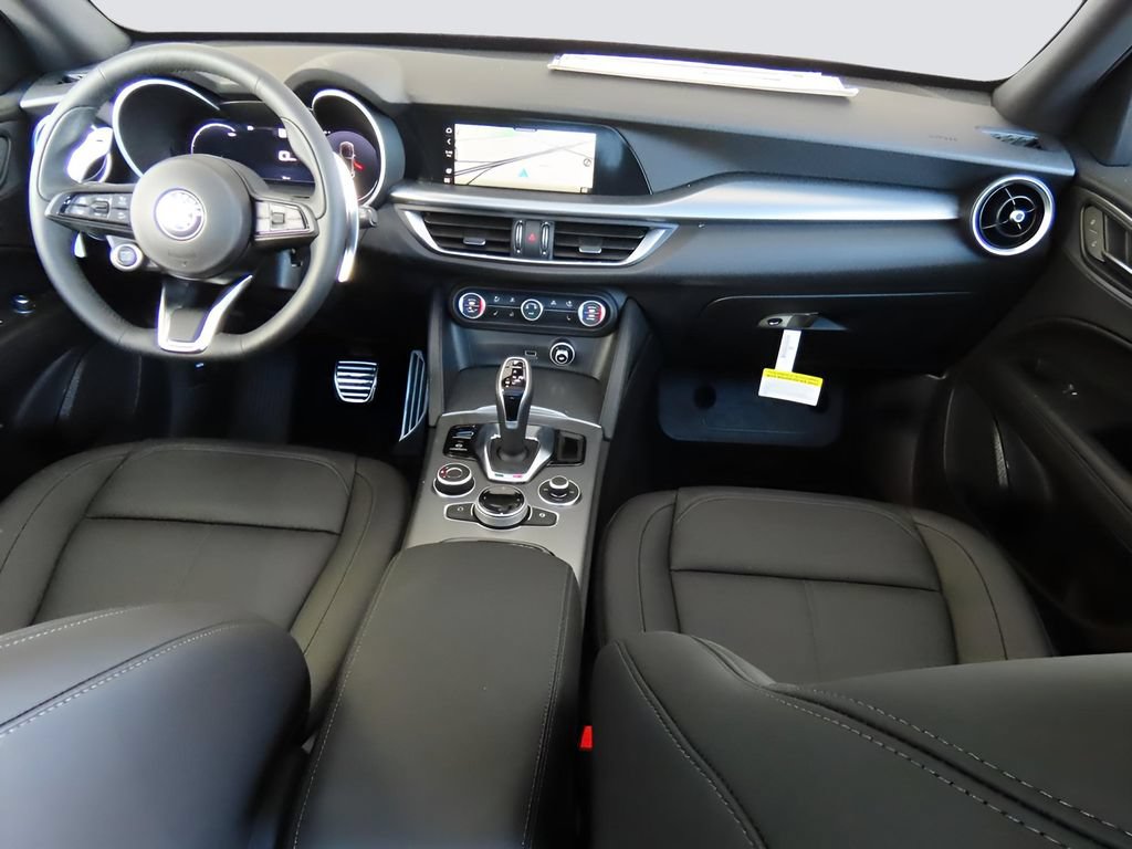 New 2025 Alfa Romeo Stelvio Sprint w/ Convenience Package AWD/4WD image 15