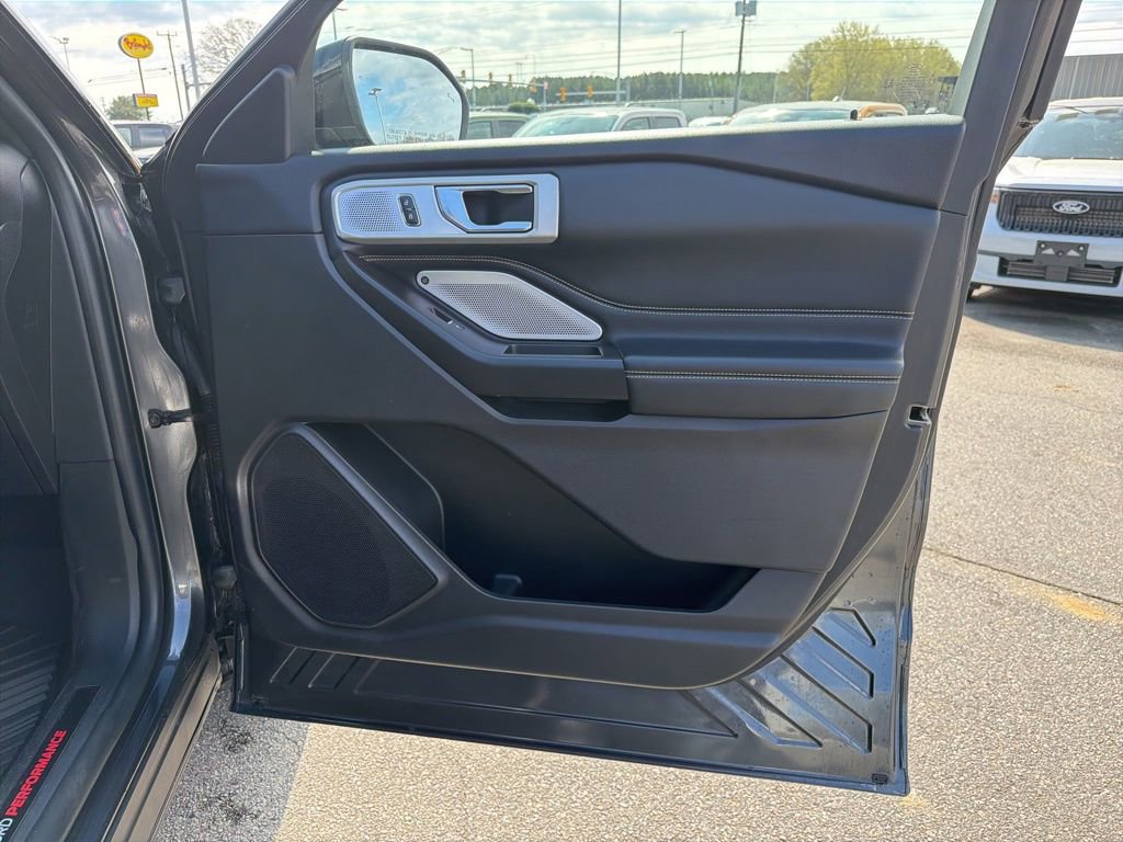 Used 2020 Ford Explorer ST w/ Premium Technology Package image 23