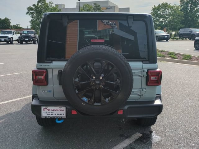 Used 2023 Jeep Wrangler Unlimited Sahara w/ Cold Weather Group AWD/4WD image 5