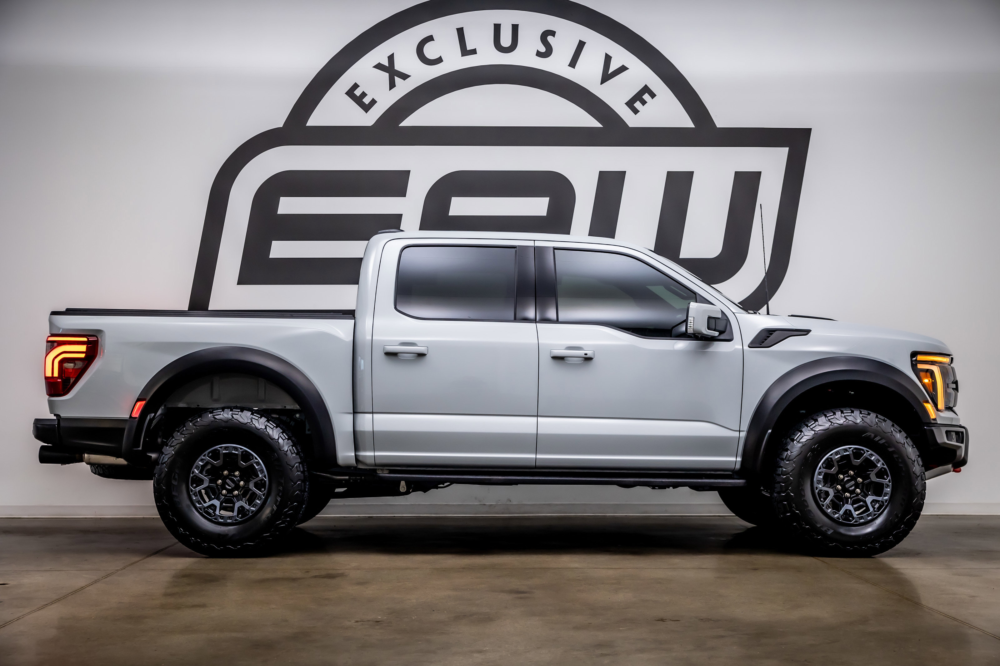 Used 2026 Ford F150 Raptor w/ Equipment Group 803A Raptor R AWD/4WD image 8