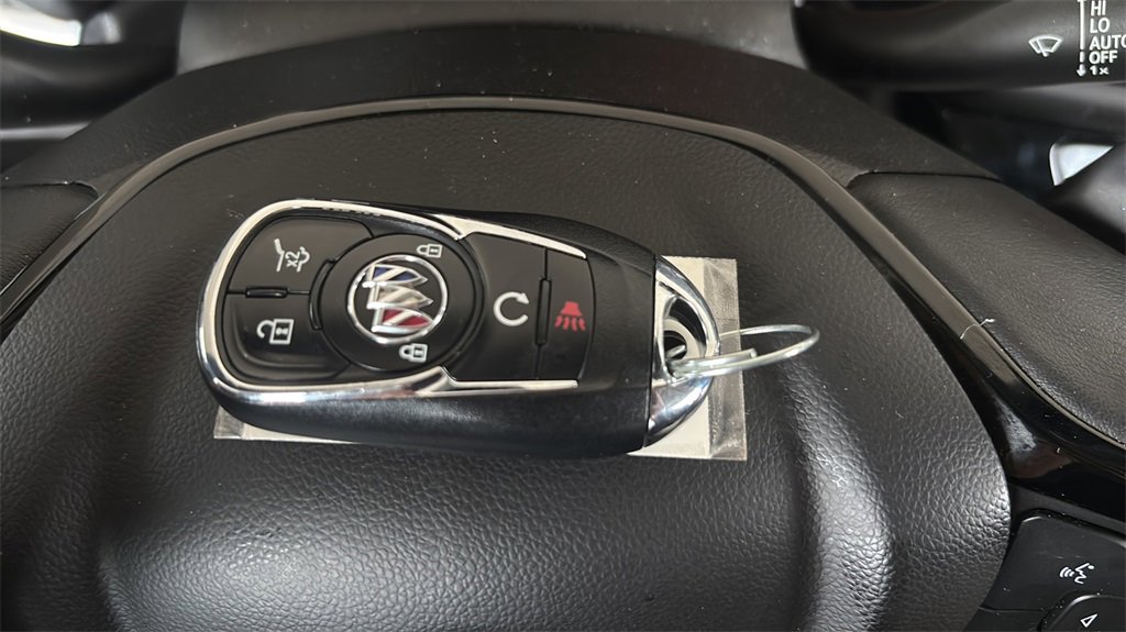 Used 2023 Buick Enclave Avenir image 26