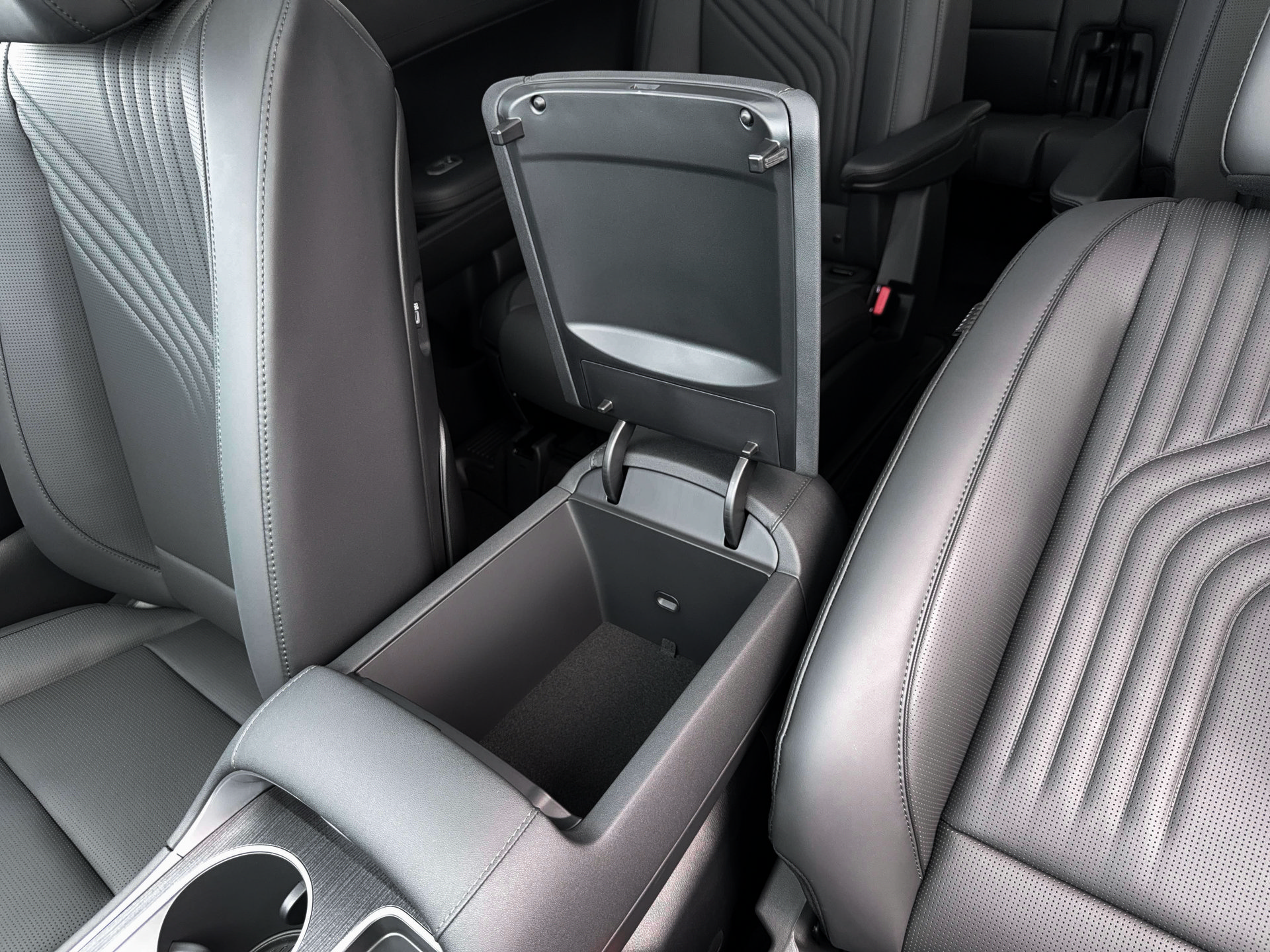 New 2027 Hyundai Palisade SEL Premium FWD image 18