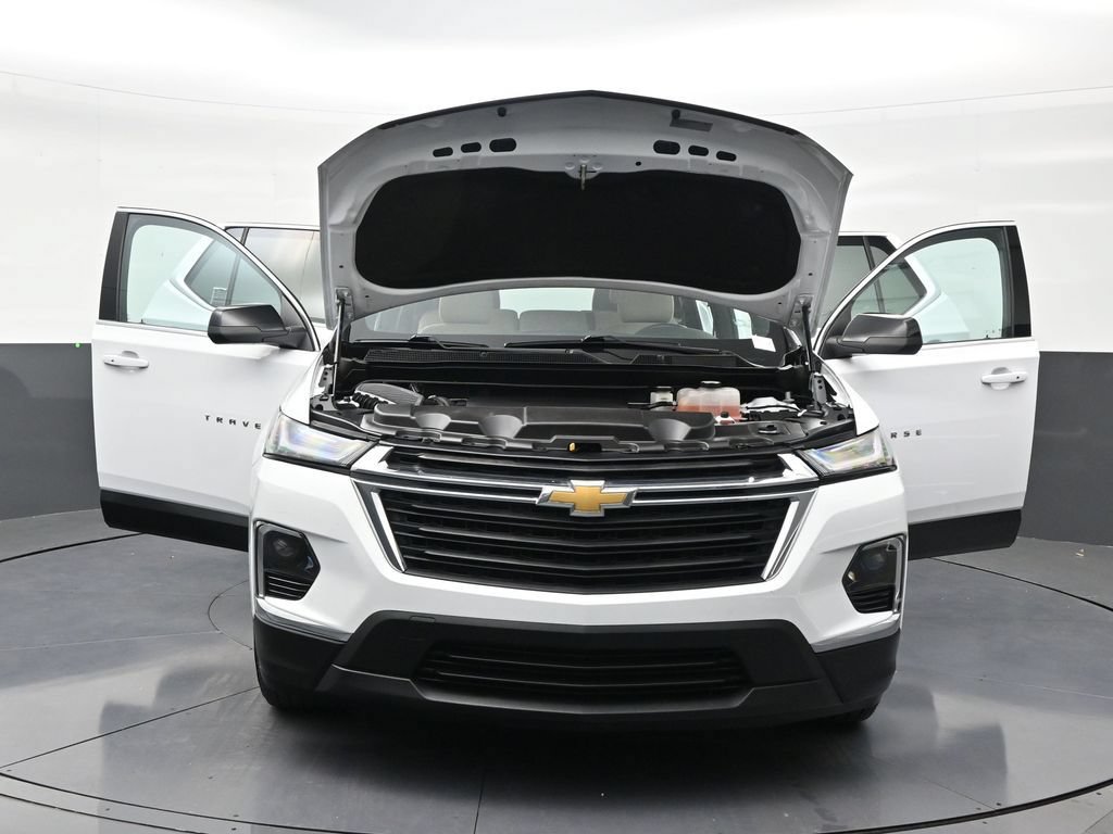 Used 2023 Chevrolet Traverse LS FWD image 25