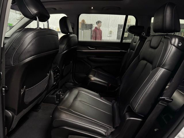 Used 2023 Jeep Grand Cherokee L Limited image 18