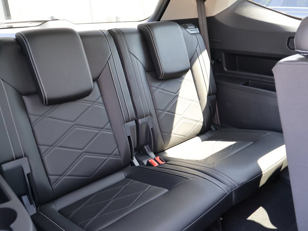 Used 2026 Volkswagen Atlas SE AWD/4WD image 12