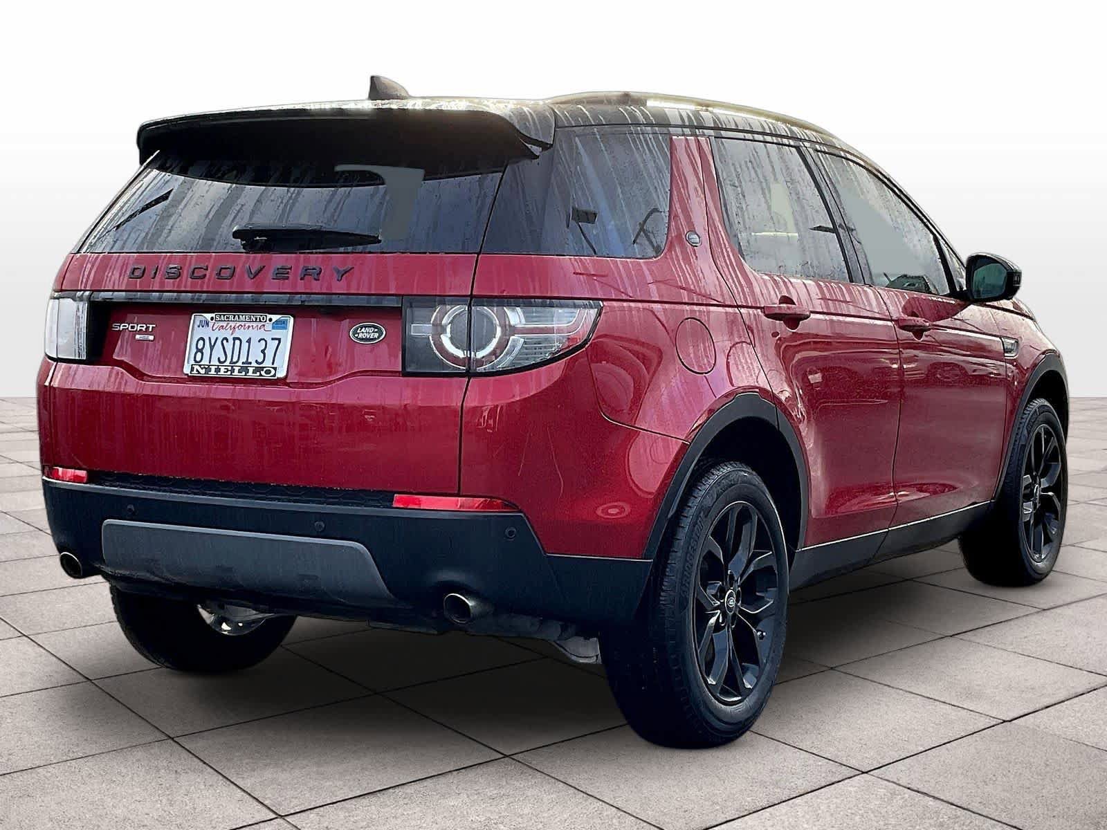 Used 2018 Land Rover Discovery Sport HSE AWD/4WD image 15