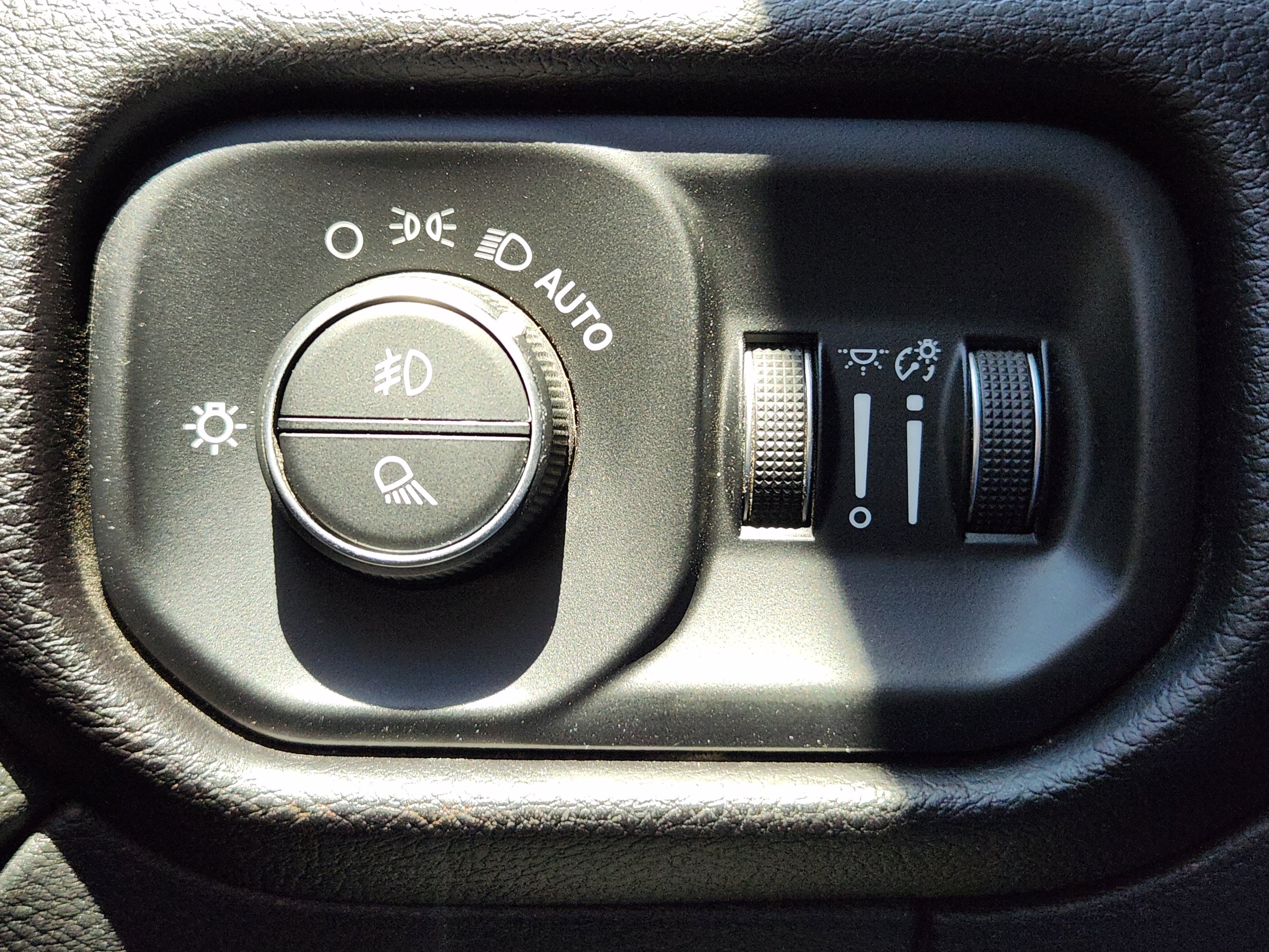 Used 2022 RAM 2500 Laramie AWD/4WD image 24
