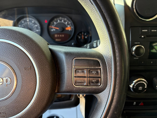 Used 2014 Jeep Patriot Sport image 21