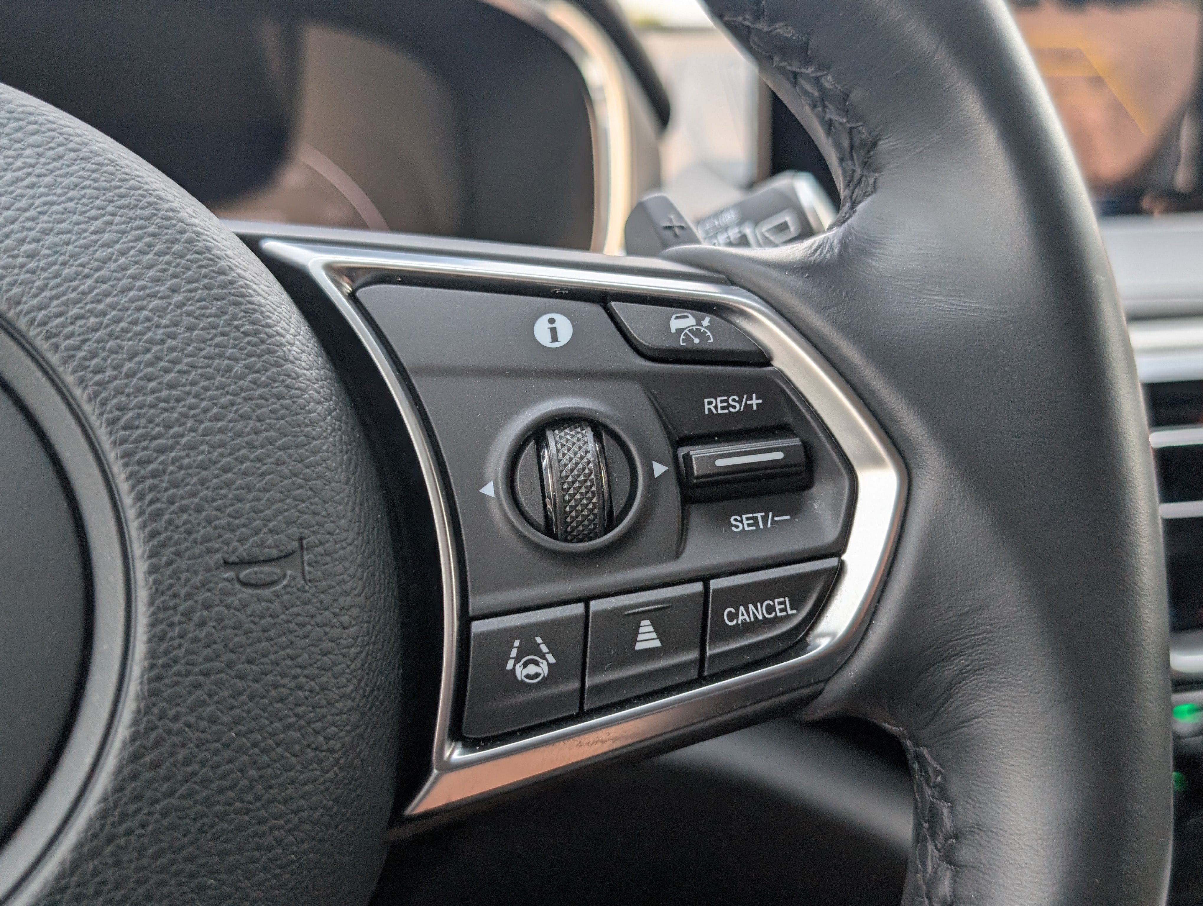 Certified 2023 Acura MDX w/ Technology Package FWD image 23