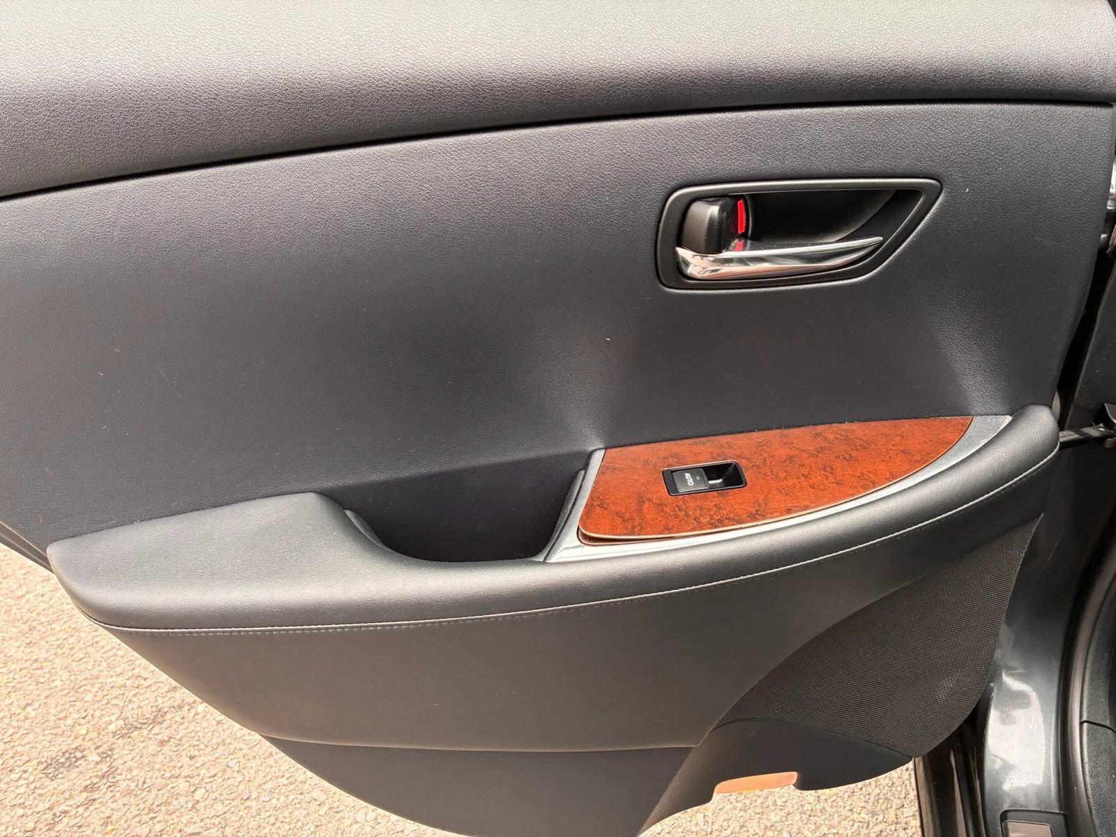 Used 2010 Lexus ES 350 FWD image 32