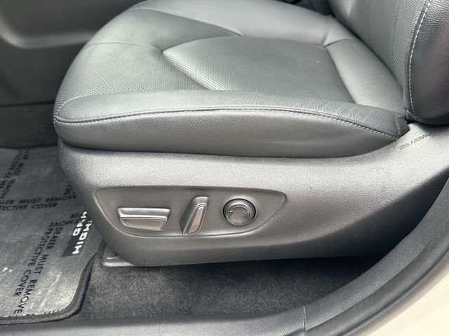 Used 2024 Toyota Grand Highlander Limited image 28
