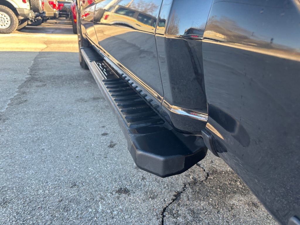 Used 2023 Ford F150 Lariat w/ Equipment Group 502A High AWD/4WD image 17