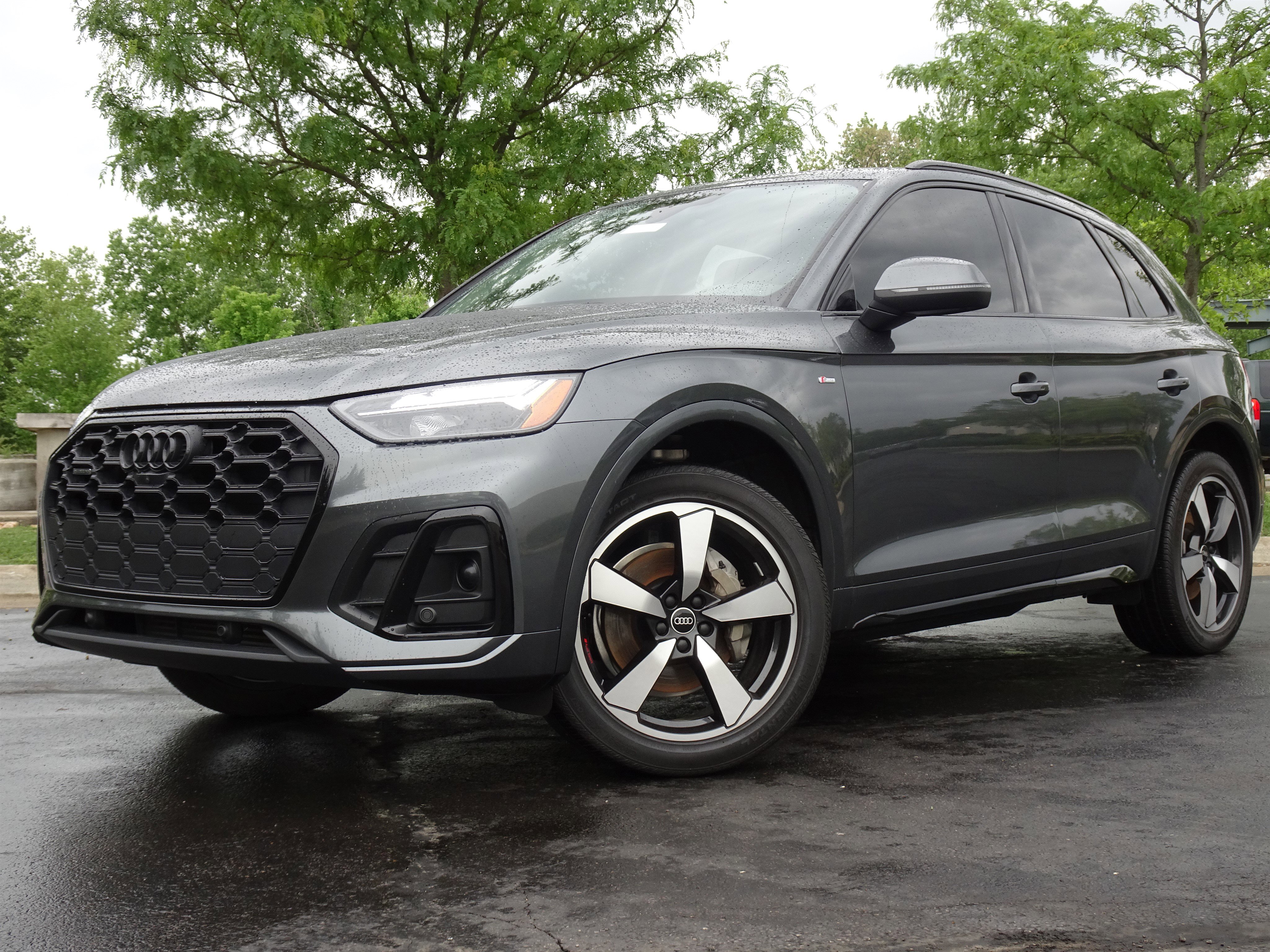 Used 2023 Audi Q5 2.0T Premium Plus w/ Premium Plus Package AWD/4WD image 1