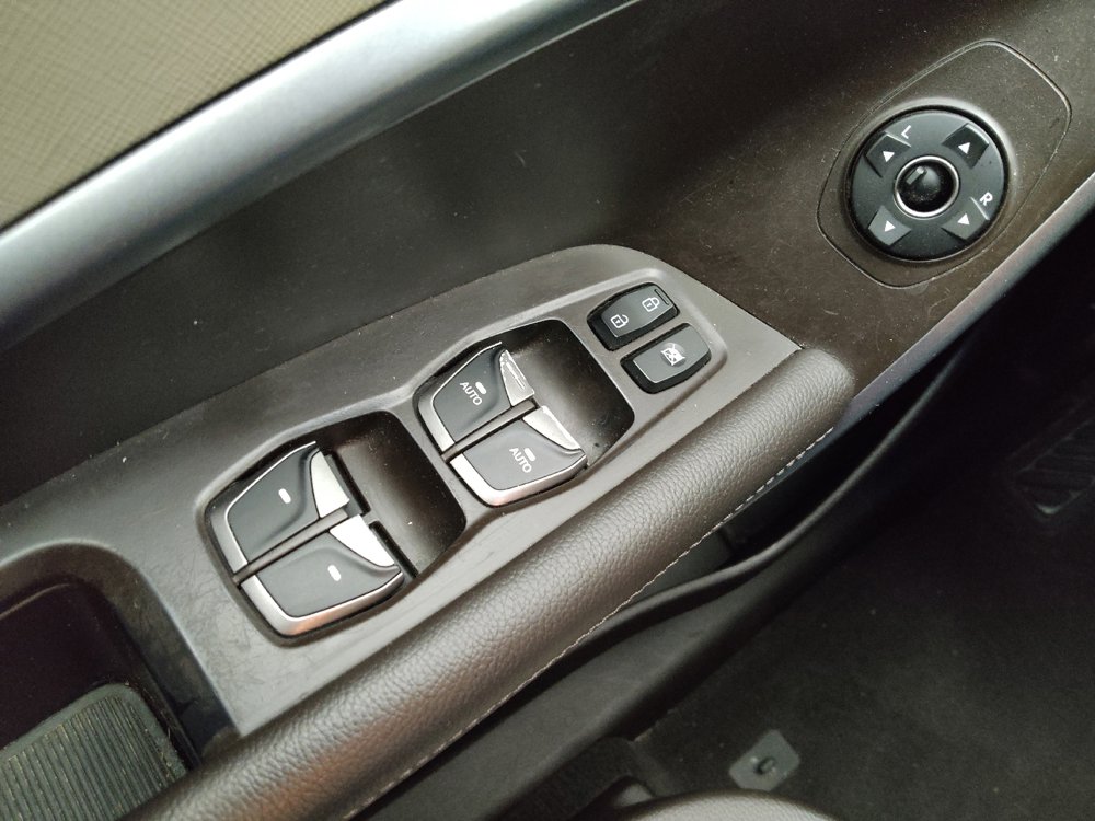 Used 2018 Hyundai Santa Fe Sport w/ 2.4L Value Package 02 FWD image 27