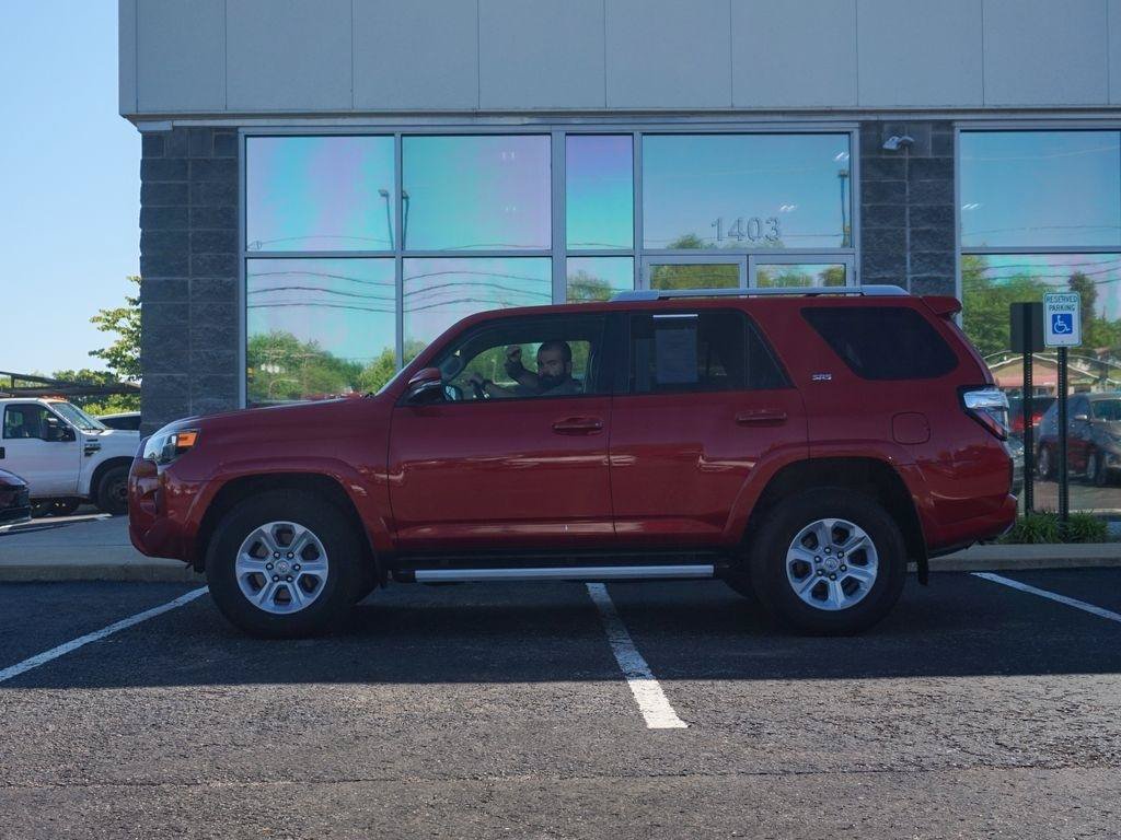 Used 2018 Toyota 4Runner SR5 Premium AWD/4WD image 5