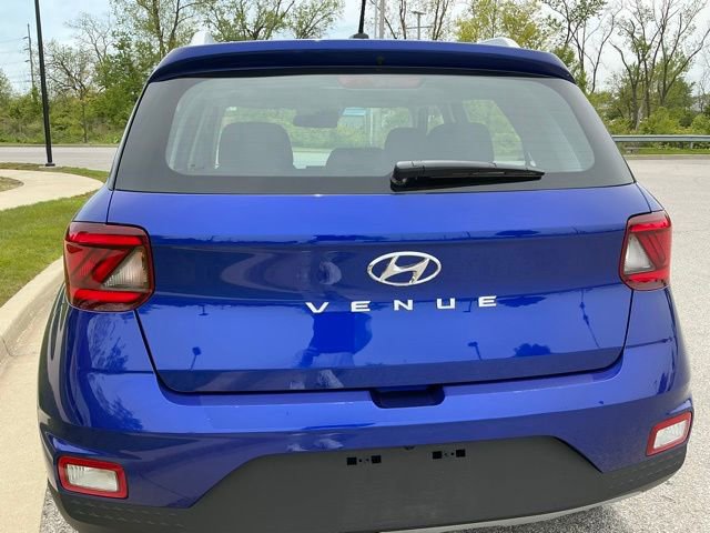 Used 2026 Hyundai Venue SEL FWD image 10