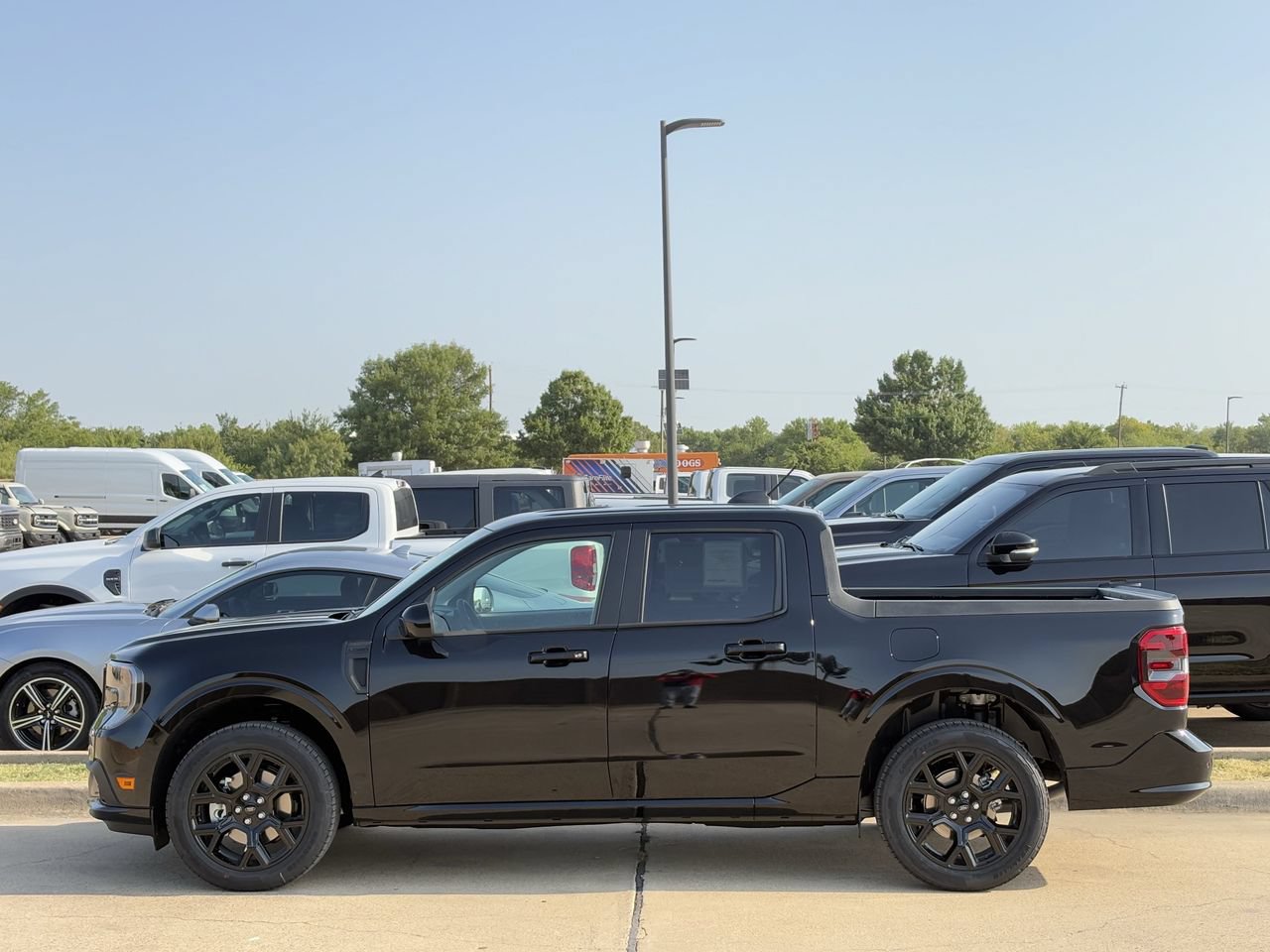 New 2026 Ford Maverick Lobo AWD/4WD image 3