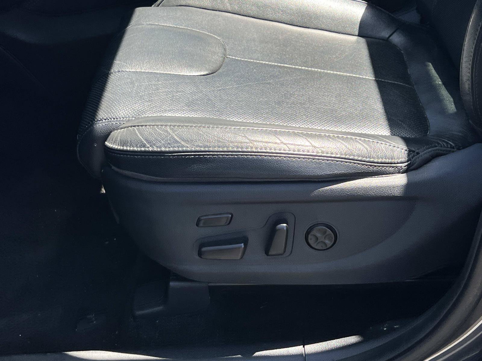 Used 2020 Hyundai Santa Fe Limited AWD/4WD image 20