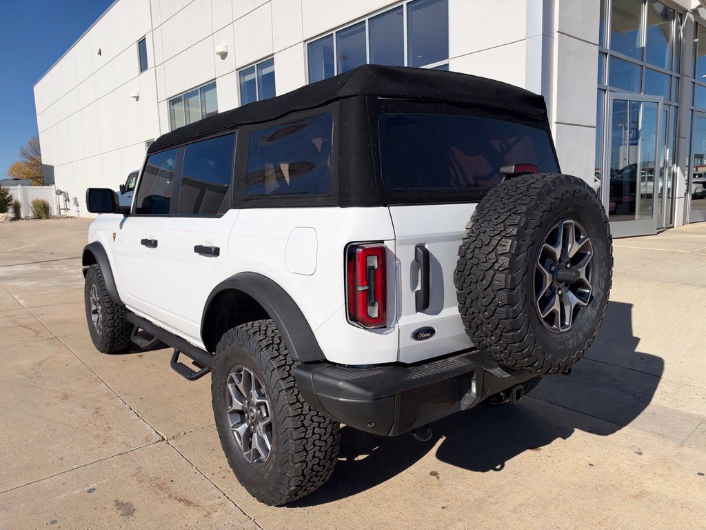 Used 2023 Ford Bronco Badlands AWD/4WD image 3