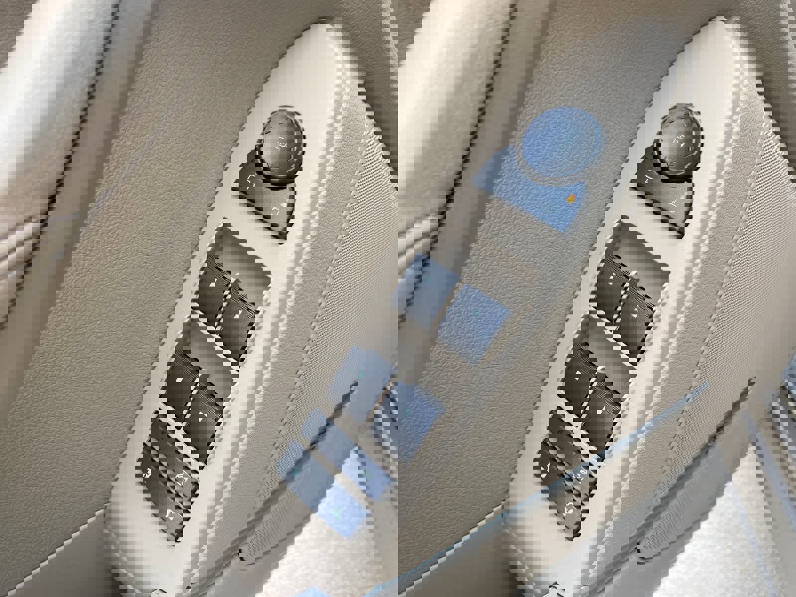 Used 2008 Cadillac CTS 3.6 w/ Luxury Level Two Package image 15