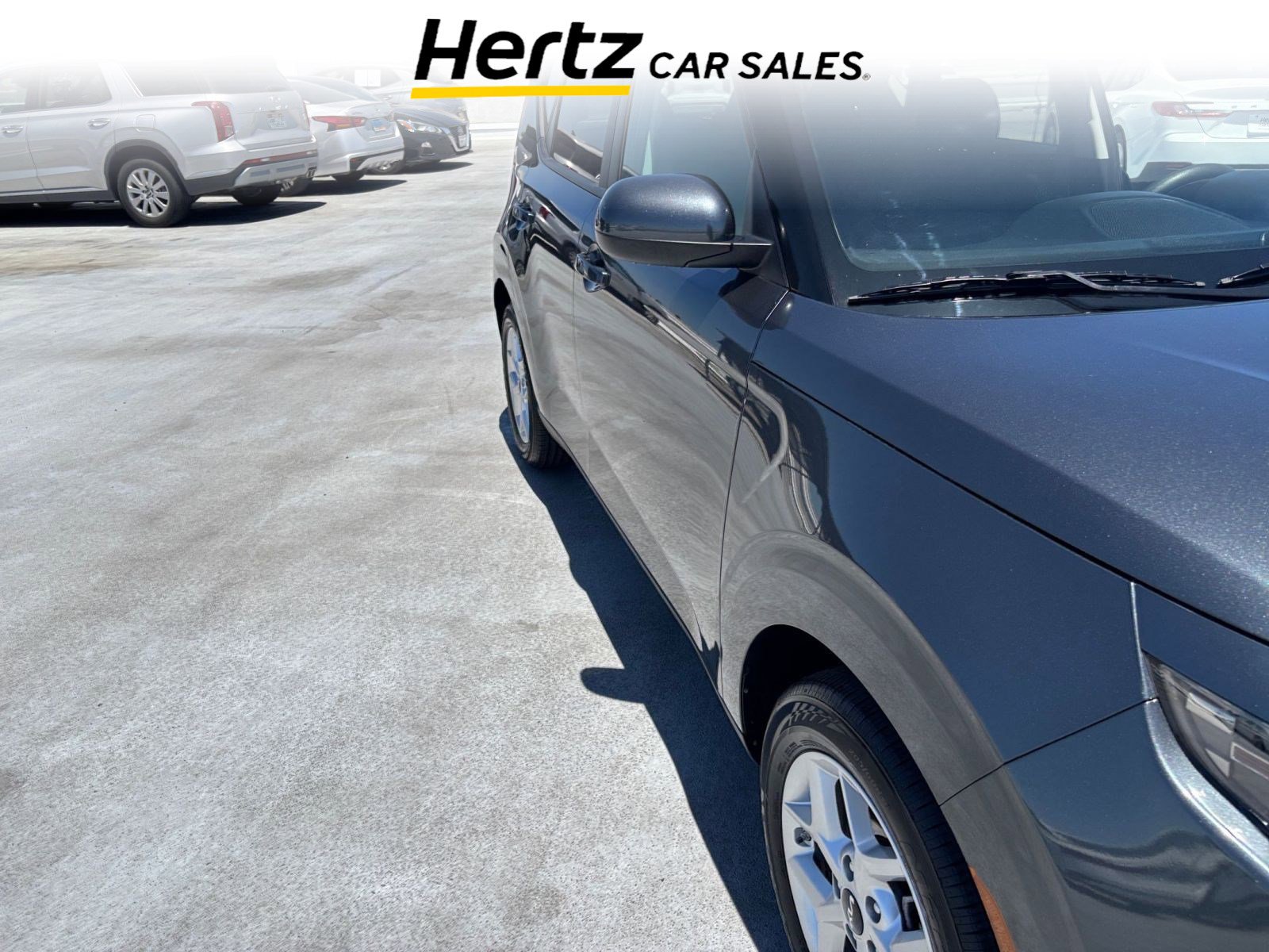 Used 2025 Kia Soul LX w/ LX Technology Package FWD image 1