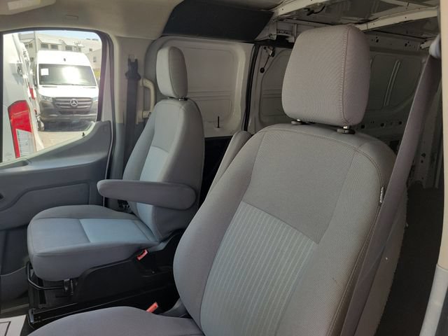 Used 2017 Ford Transit 150 130 Low Roof RWD image 17