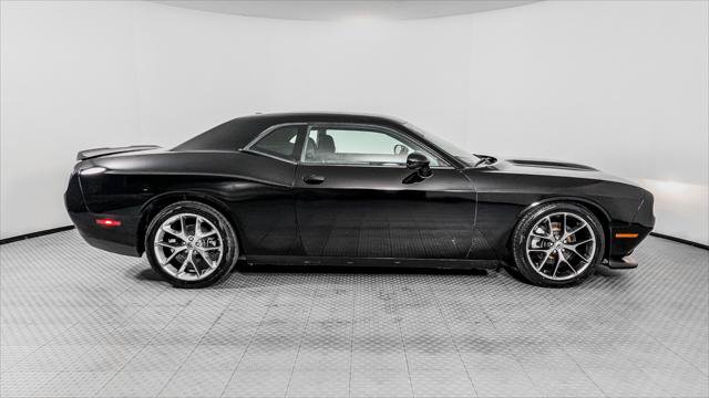 Used 2022 Dodge Challenger GT RWD image 9