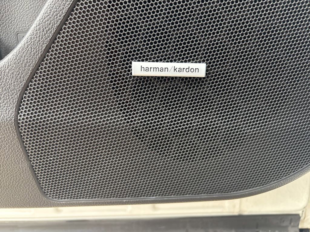 Used 2017 Subaru Forester 2.0XT Touring image 11