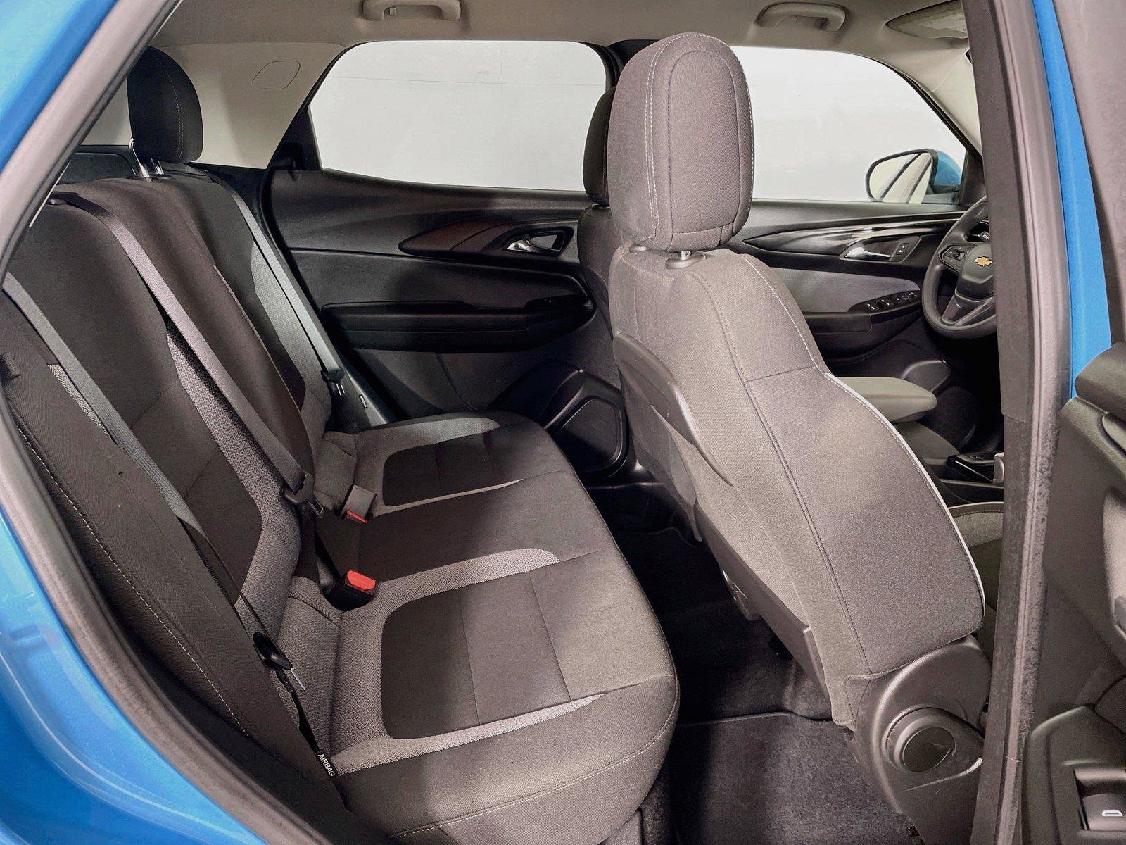 Used 2025 Chevrolet TrailBlazer LT AWD/4WD image 24