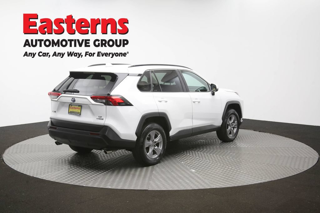 Used 2023 Toyota RAV4 LE AWD/4WD image 39