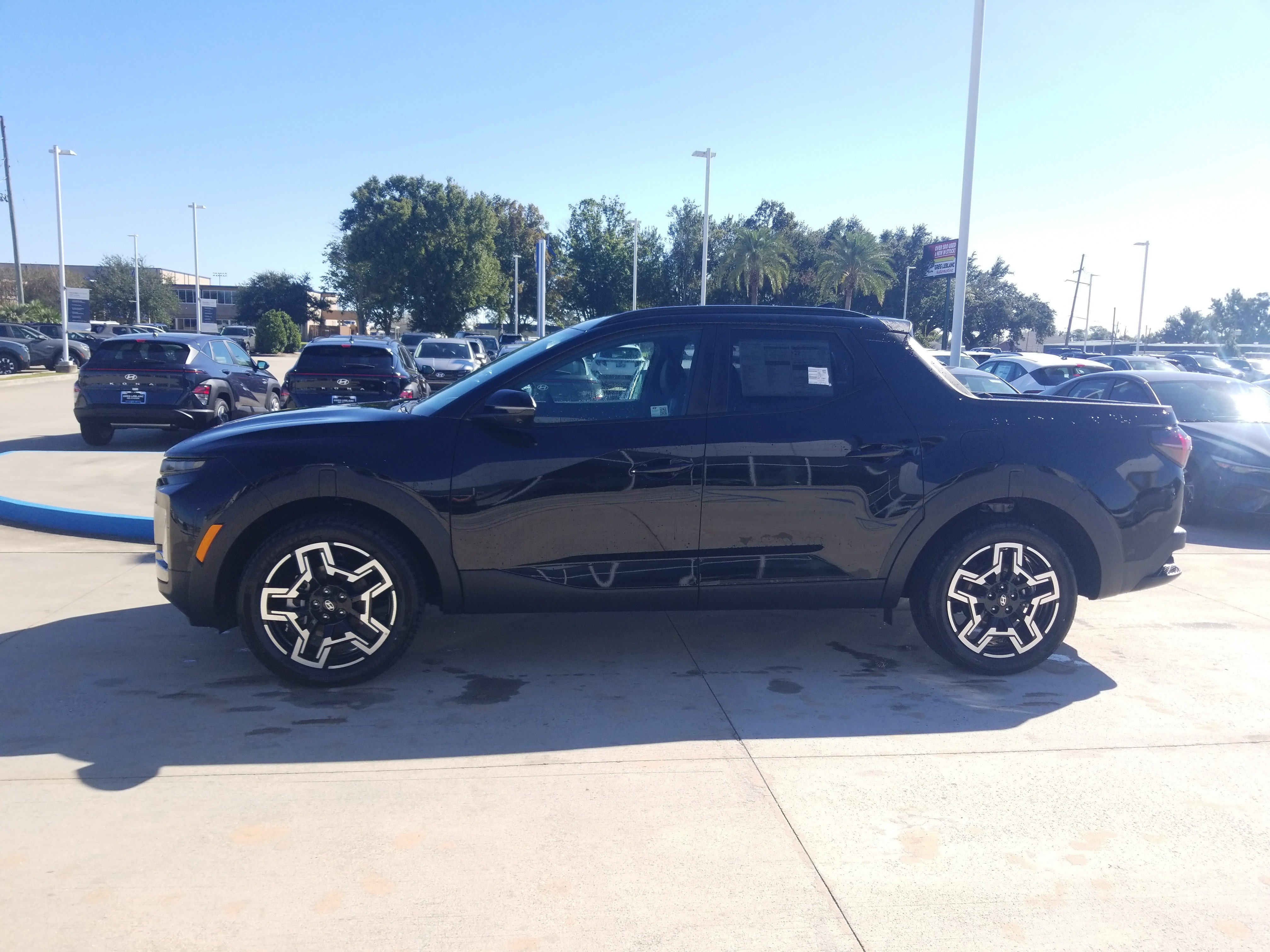 New 2025 Hyundai Santa Cruz Limited image 4