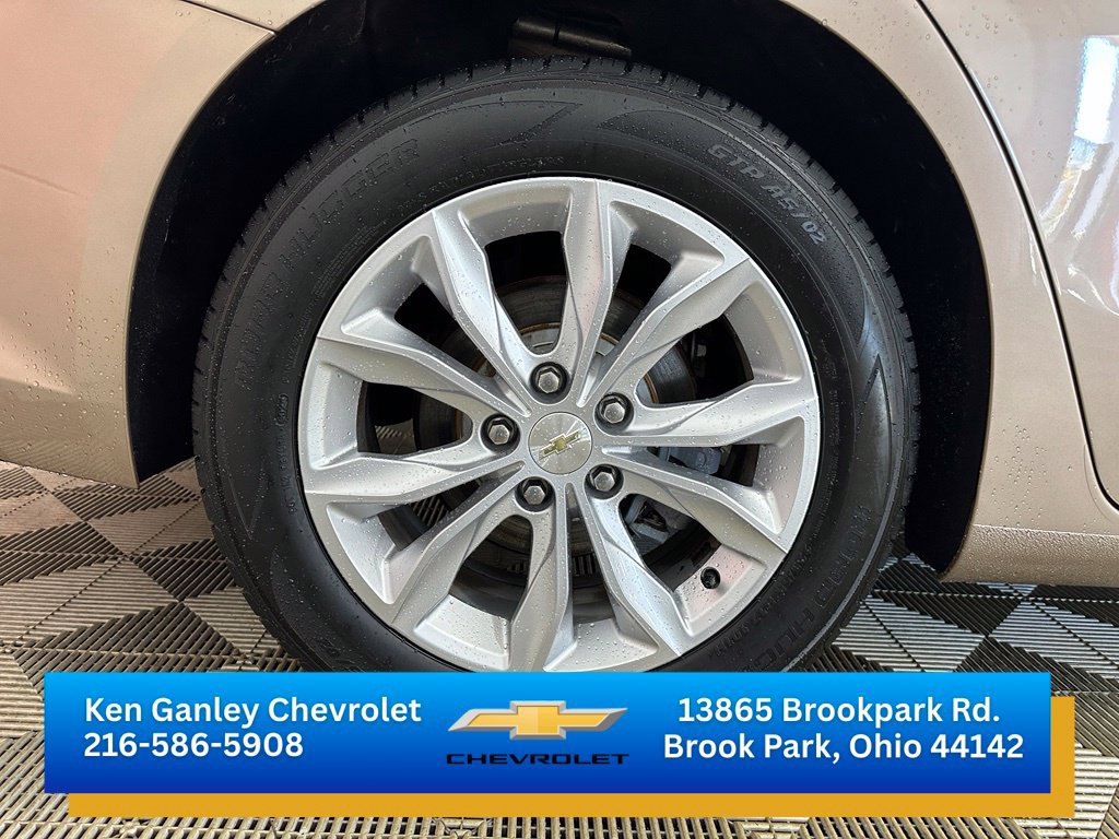 Certified 2019 Chevrolet Malibu LT w/ Driver Confidence Package FWD image 28