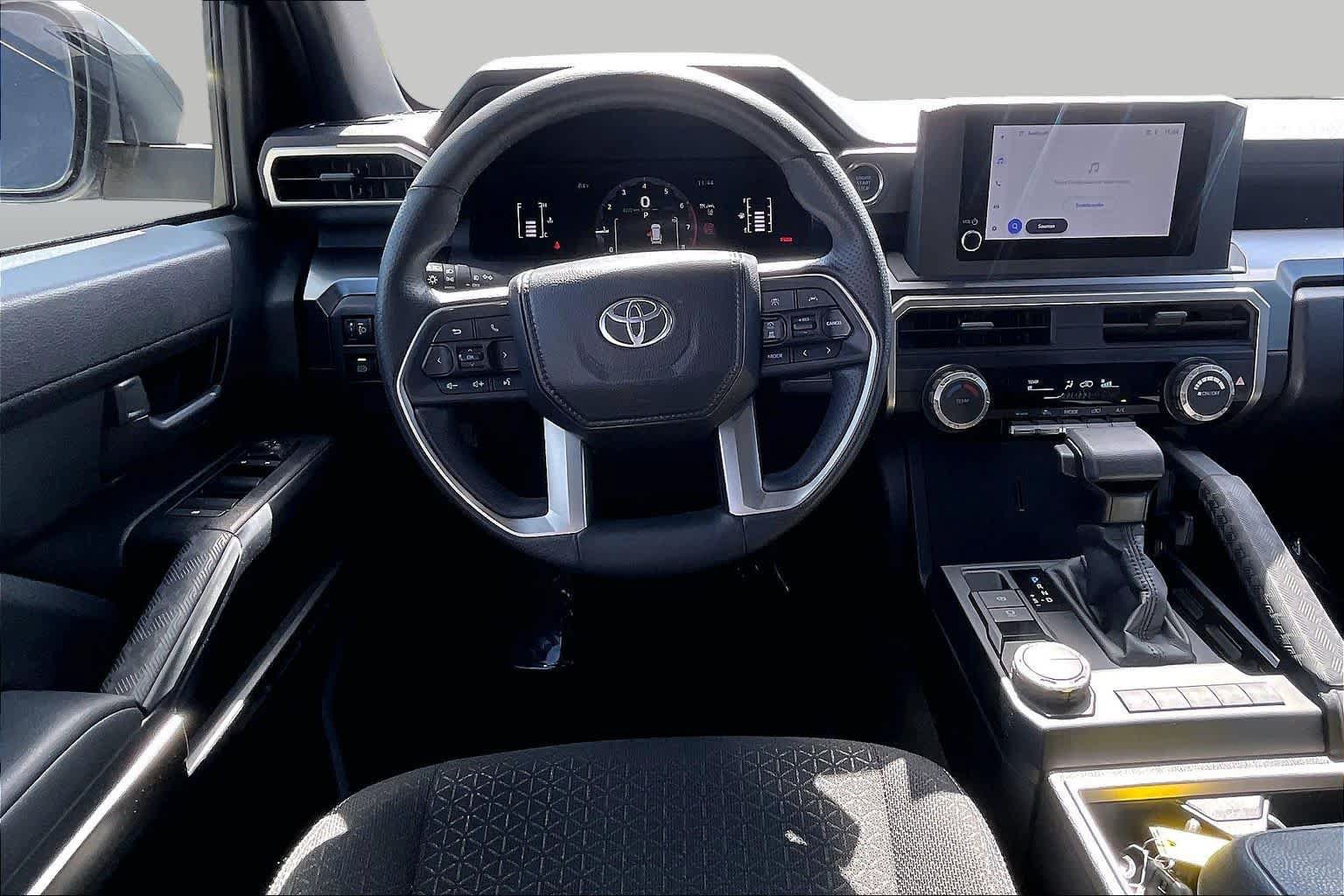 Used 2025 Toyota 4Runner SR5 RWD image 6