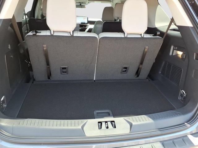 Used 2026 Ford Explorer Active w/ Active Comfort Package AWD/4WD image 22