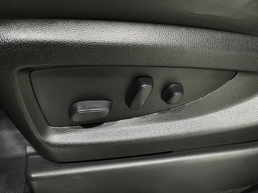 Used 2019 GMC Yukon Denali image 20