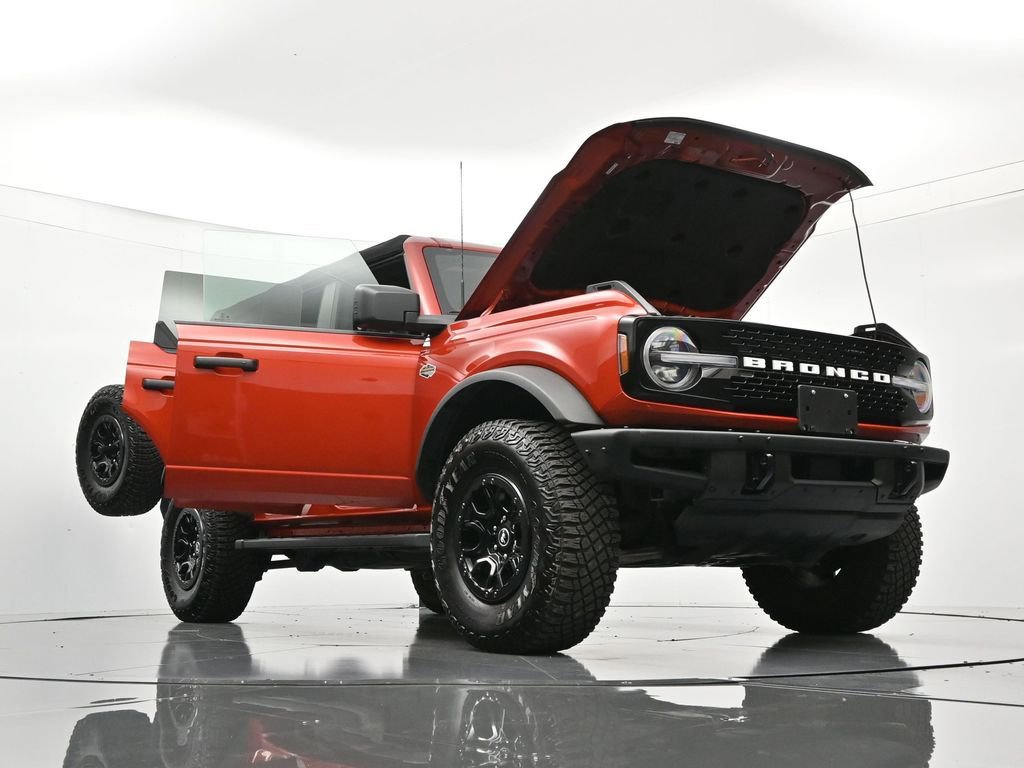 Used 2024 Ford Bronco Wildtrak AWD/4WD image 49