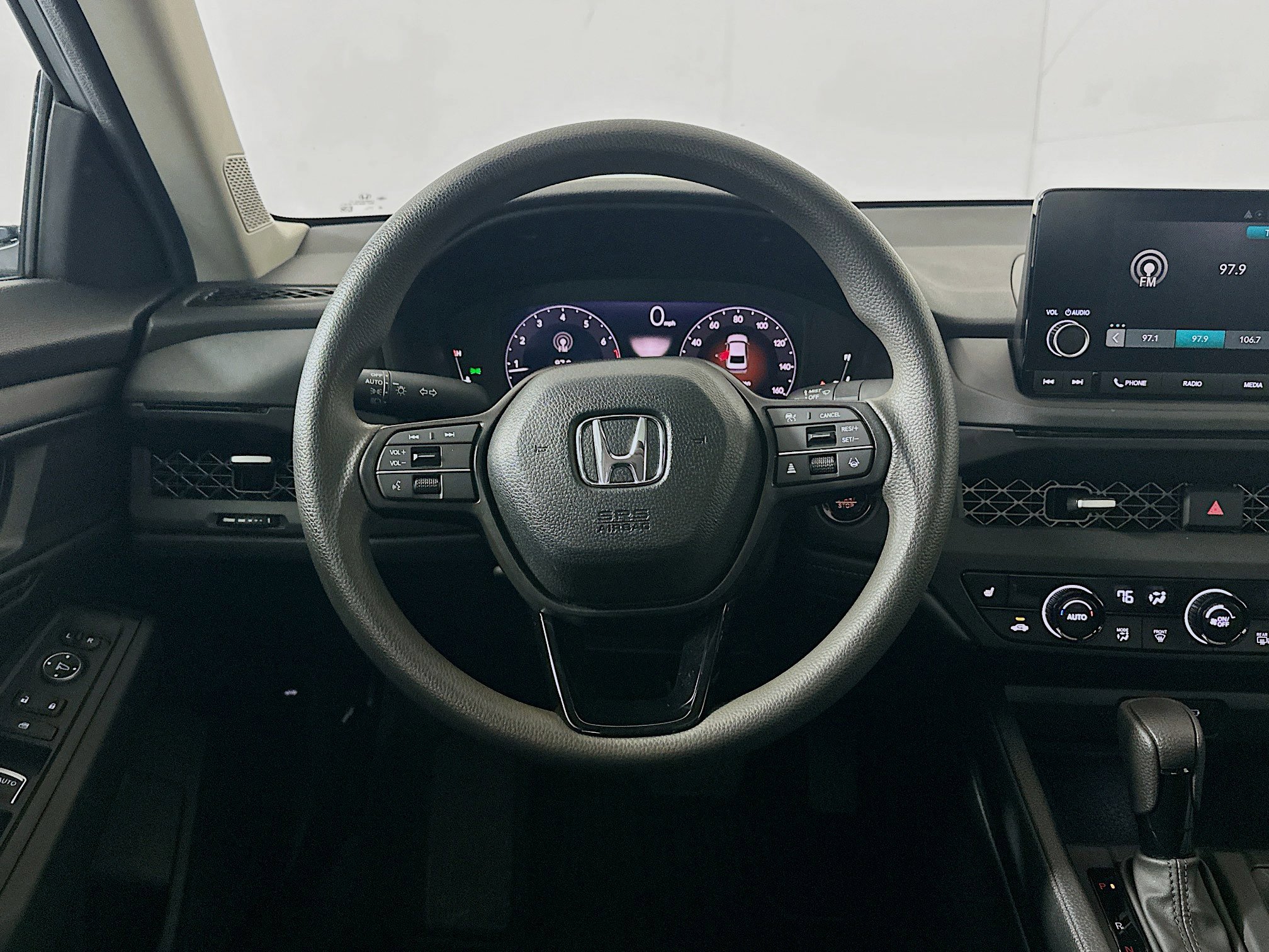 Used 2025 Honda Accord SE image 18