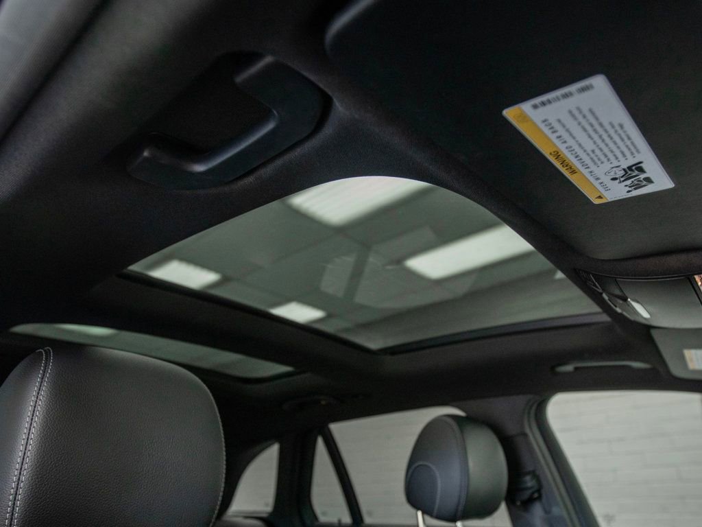 Used 2017 Mercedes-Benz GLC 300 4MATIC image 24