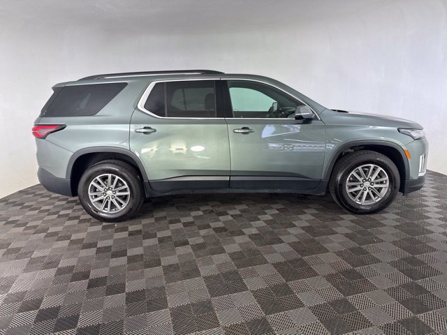 Used 2023 Chevrolet Traverse LT AWD/4WD image 4