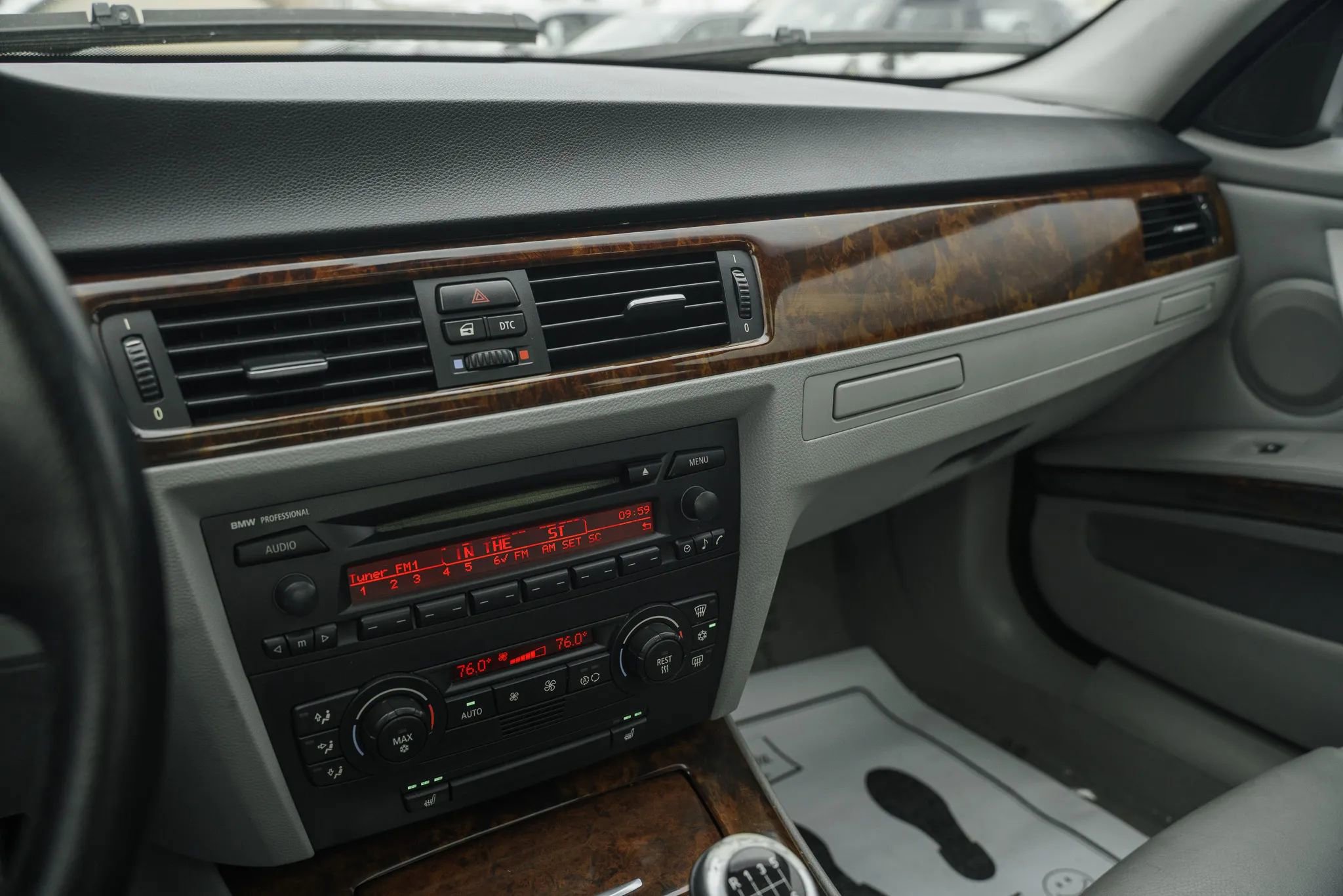 Used 2006 BMW 325i Sedan image 18