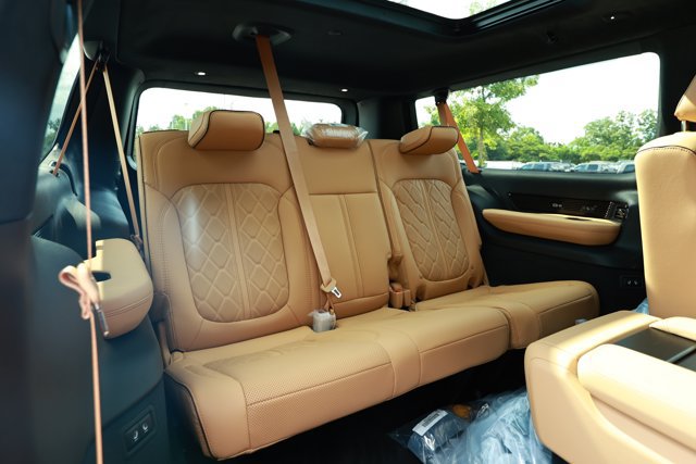 New 2026 Jeep Grand Wagoneer L Summit AWD/4WD image 35