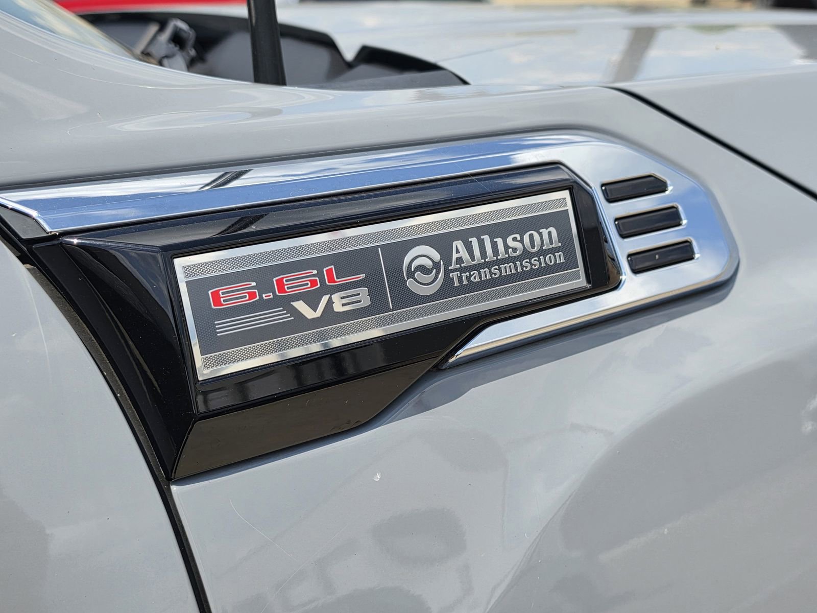 Used 2024 GMC Sierra 2500 SLT w/ SLT Premium Package AWD/4WD image 4