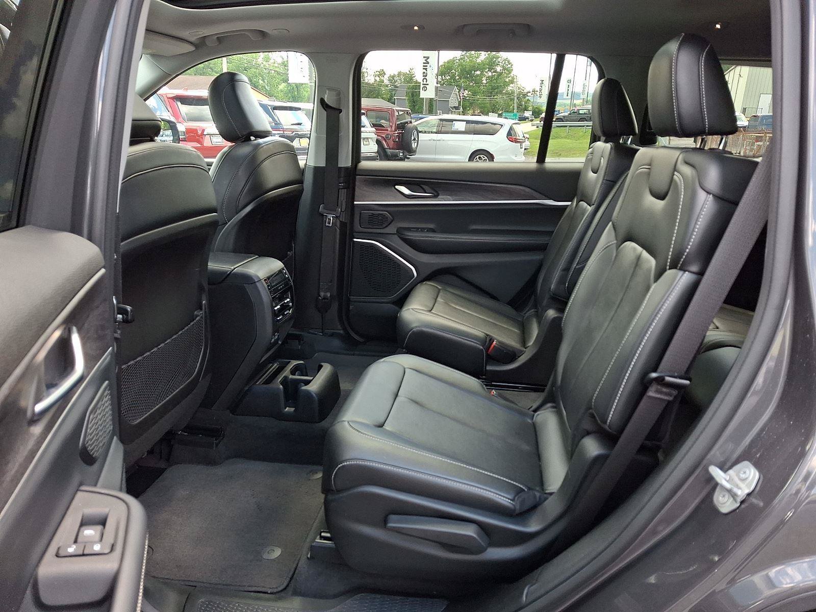 Certified 2021 Jeep Grand Cherokee L Limited AWD/4WD image 10