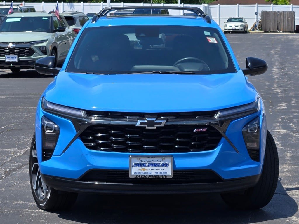Certified 2024 Chevrolet Trax RS w/ Sunroof Package FWD image 4