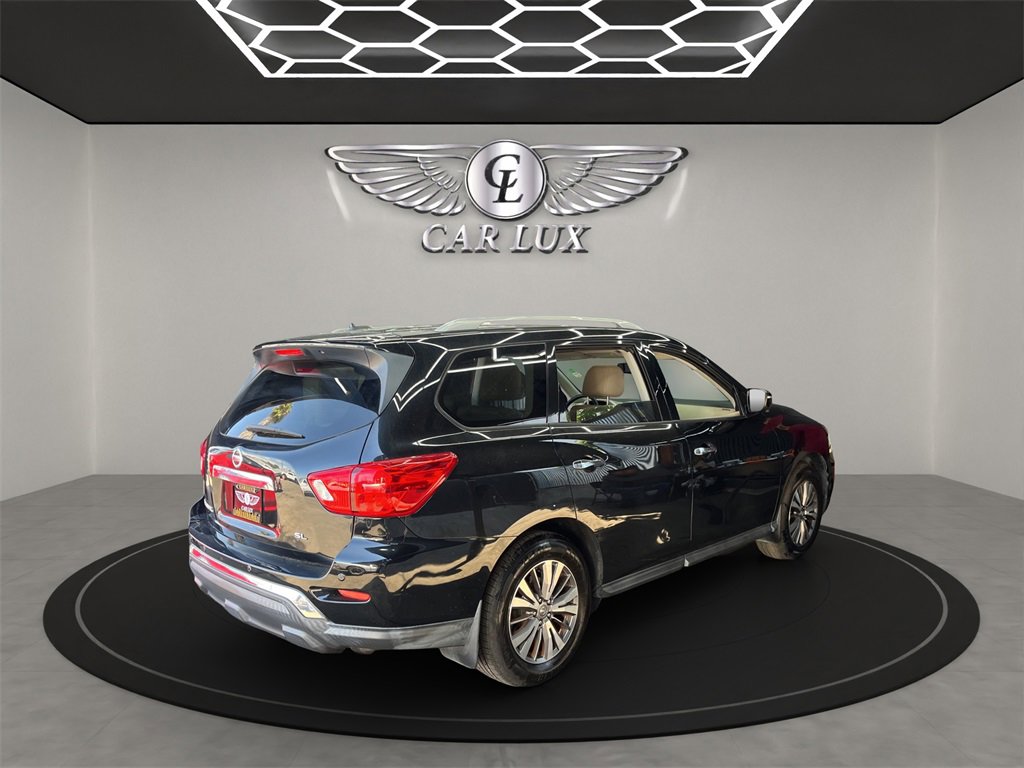 Used 2018 Nissan Pathfinder SL image 6