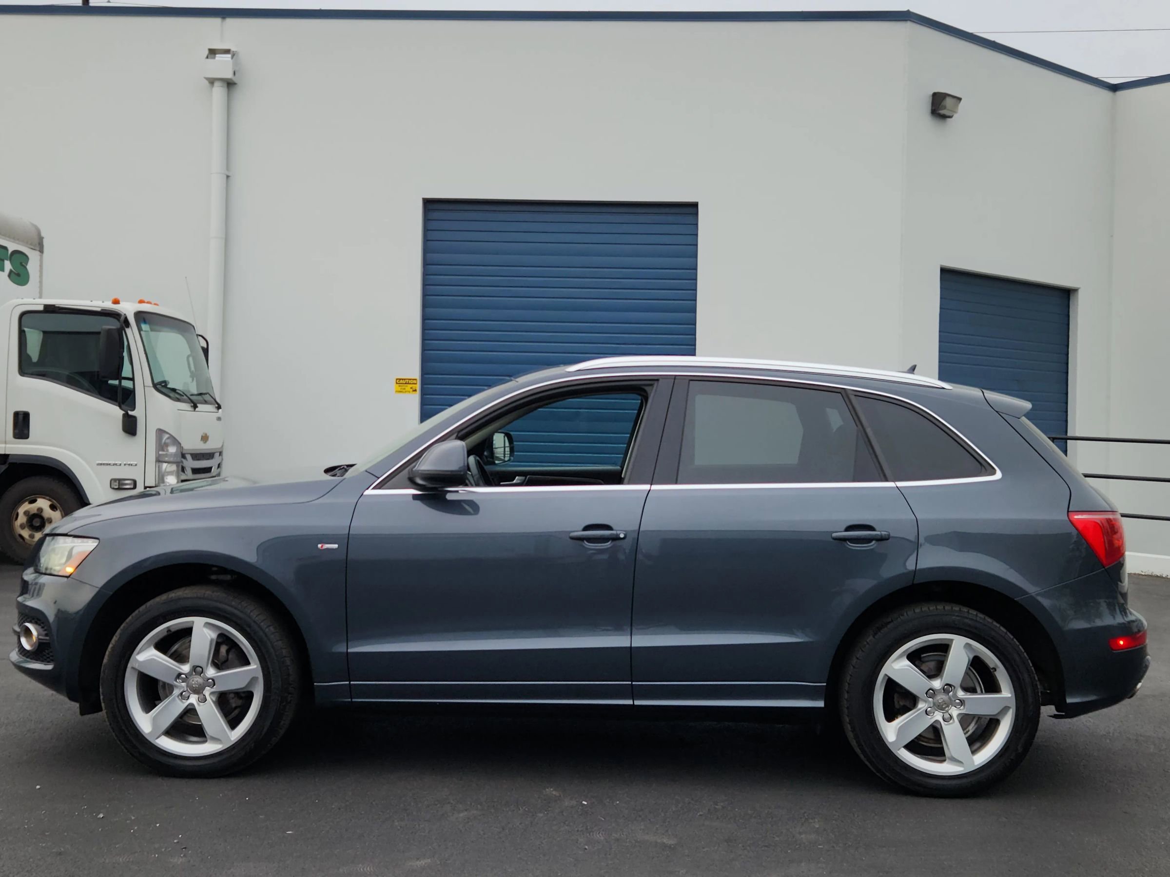 Used 2011 Audi Q5 3.2 Prestige image 2